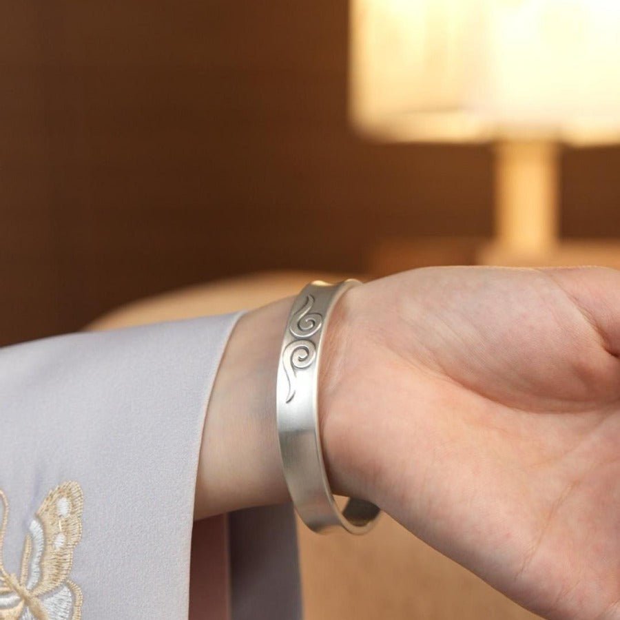 New Chinese retro sterling silver bracelet - jewelry - weilin.com