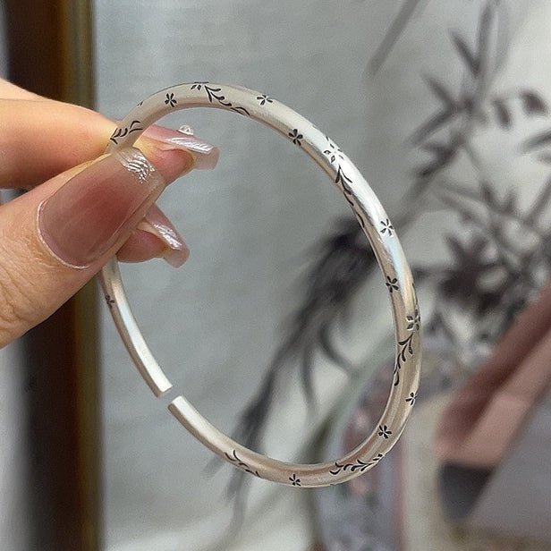 New Chinese style old car flower leaf round stick sterling silver bracelet - jewelry - weilin.com
