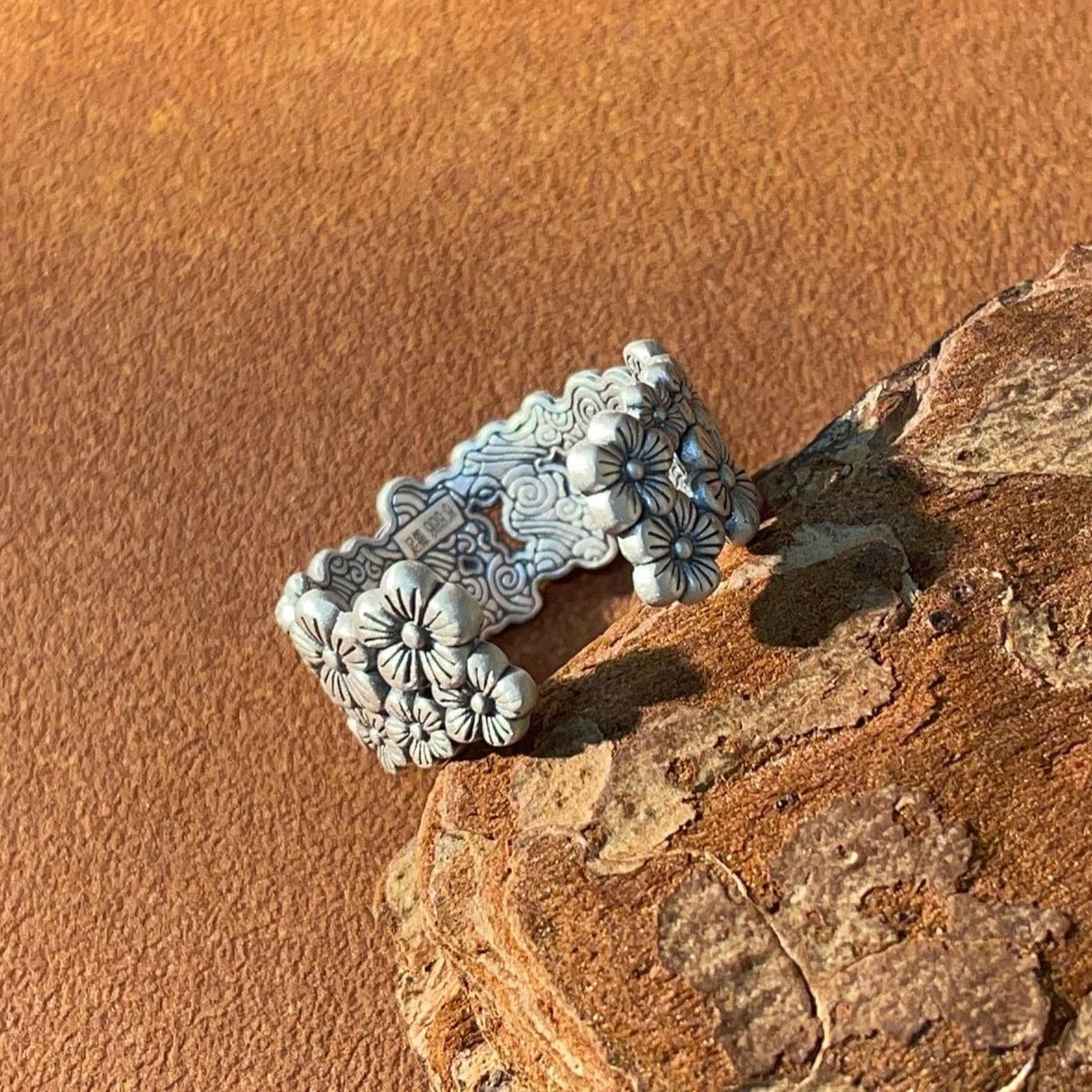 New Chinese style plum blossom sterling silver ring - jewelry - weilin.com