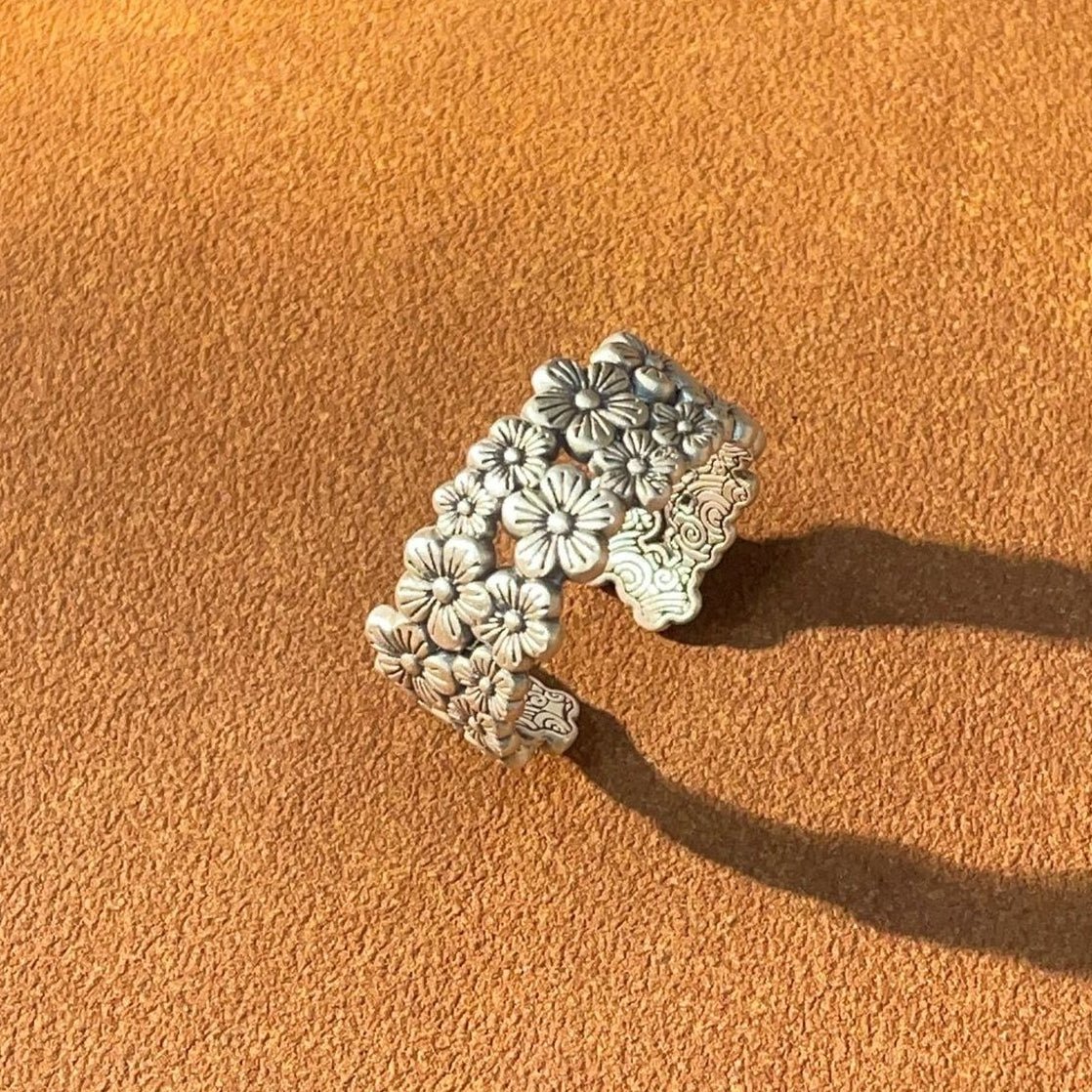 New Chinese style plum blossom sterling silver ring - jewelry - weilin.com
