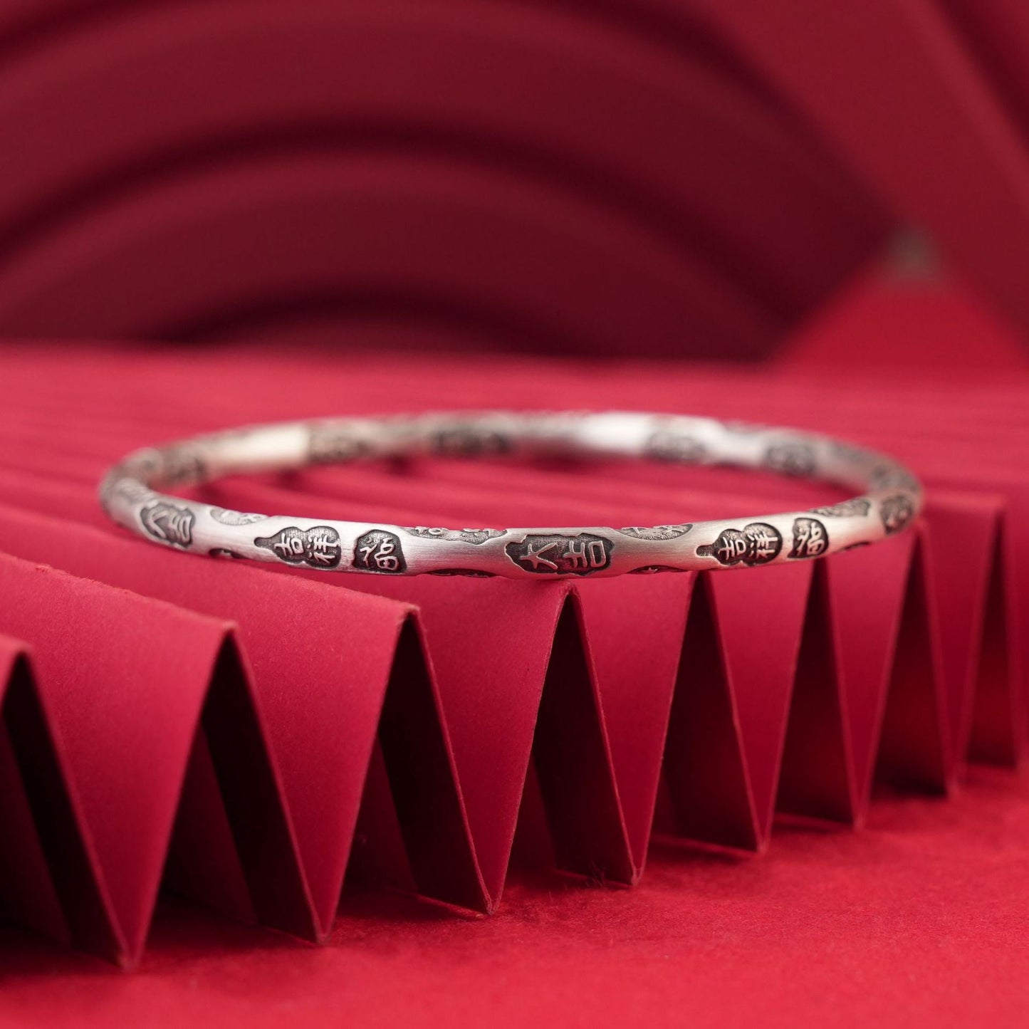 New Chinese style retro round stick sterling silver bracelet - jewelry - weilin.com