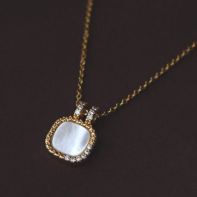 Niche fashionable exquisite square shell zircon women's necklace - jewelry - weilin.com
