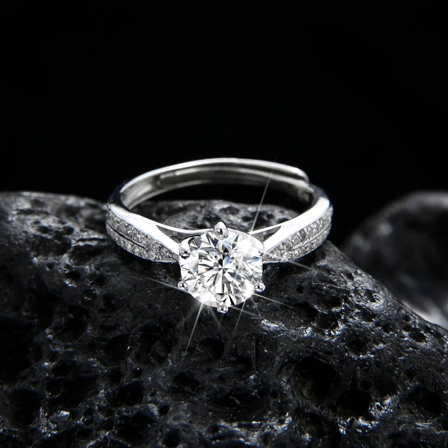Noble design half circle exquisite zircon ring - jewelry - weilin.com
