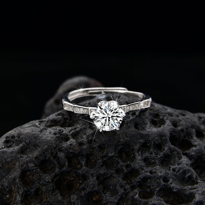 Petal - shaped zircon ring - jewelry - weilin.com