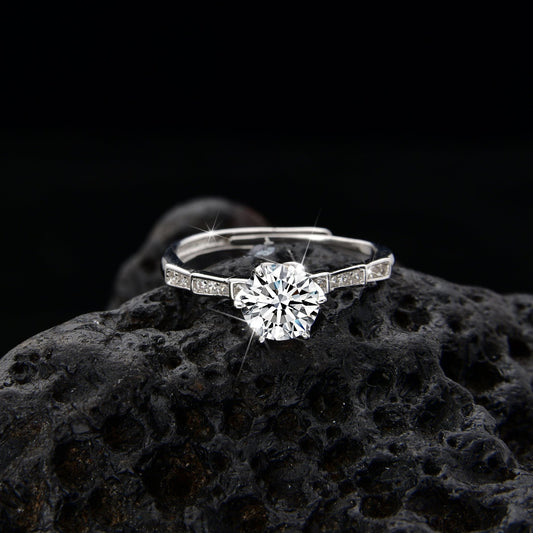 Petal - shaped zircon ring - jewelry - weilin.com