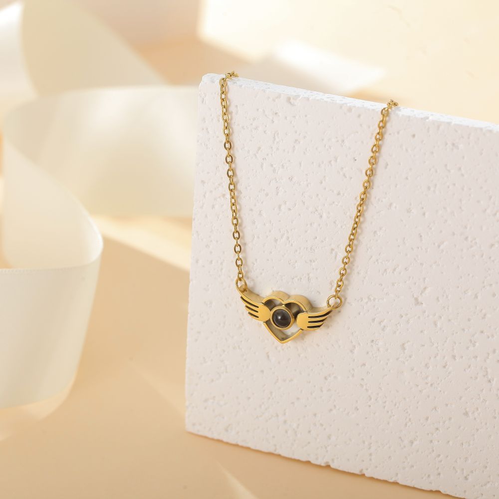 Photo Projection Heart Wings Necklace - jewelry - weilin.com