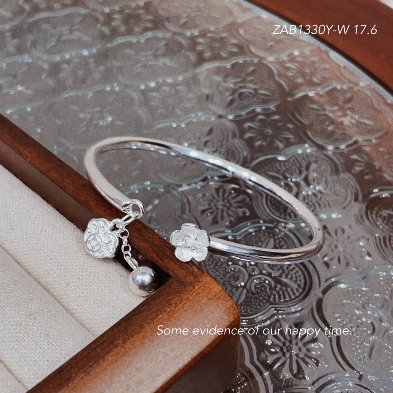 Plum Blossom Polished Bell Bracelet - jewelry - weilin.com