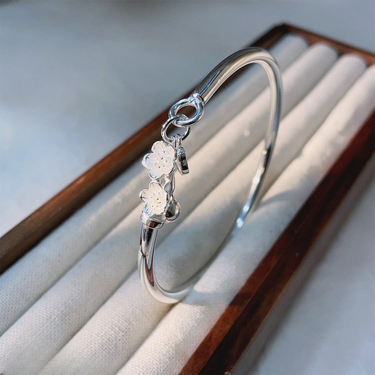 Plum Blossom Polished Bell Bracelet - jewelry - weilin.com