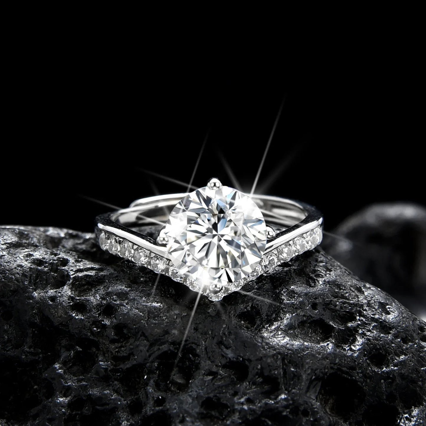 Princess crown ring symbolizing noble status - jewelry - weilin.com