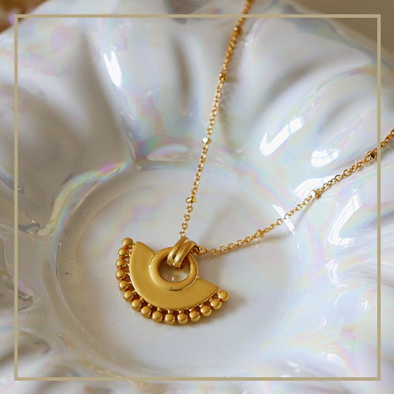 Retro Chinese style personalized fan necklace for women - jewelry - weilin.com