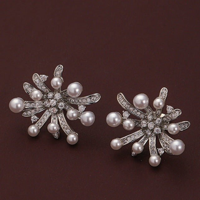 Retro fashion personality pearl snowflake earrings - jewelry - weilin.com