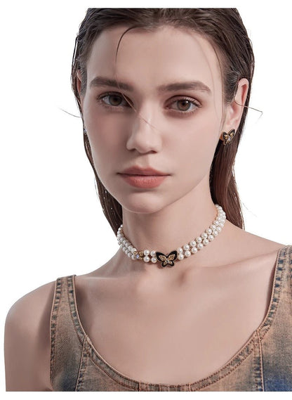 Retro pearl butterfly necklace - jewelry - weilin.com