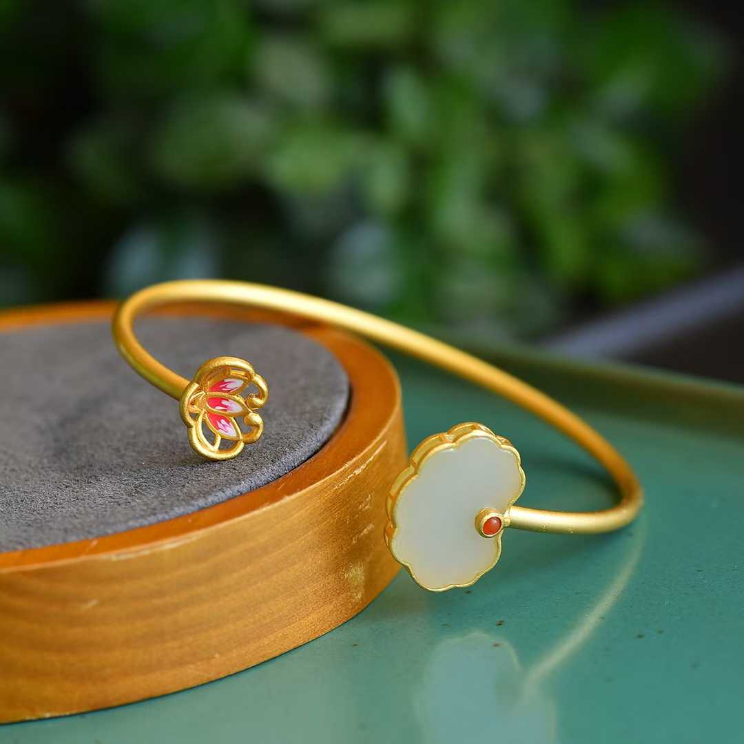 S925 Silver Inlaid Hetian Nephrite "Lotus & Year - Round Ruyi" Bracelet - jewelry - weilin.com