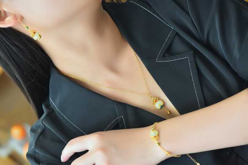 S925 Silver Inlaid Nephrite "Fuyun Lianlian" Jewelry Set - jewelry - weilin.com
