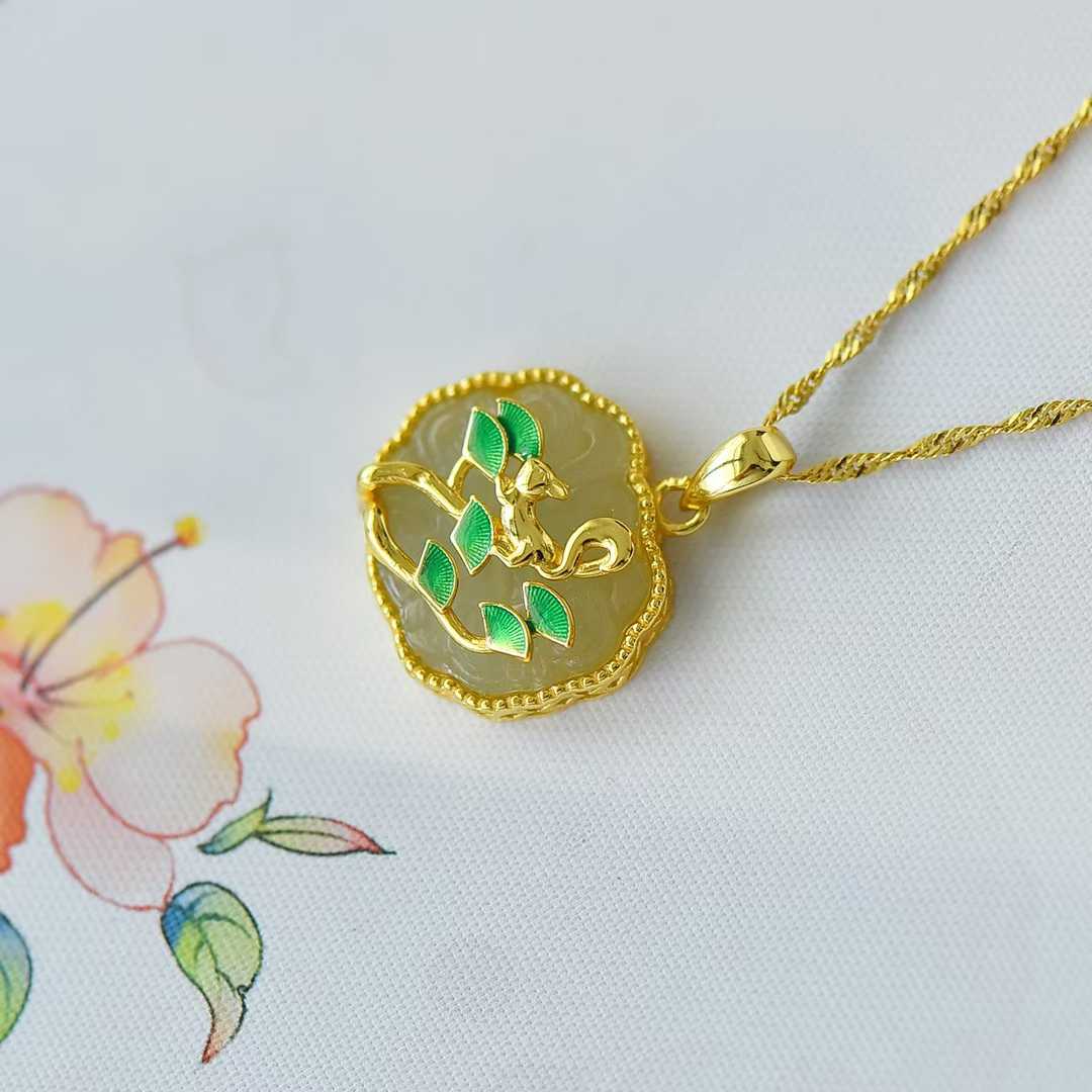 S925 Silver Inlaid Nephrite "Squirrel on a Tree" Pendant - jewelry - weilin.com