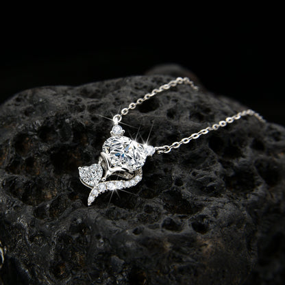 Seductive and sexy fox specially designed zircon pendant necklace - jewelry - weilin.com