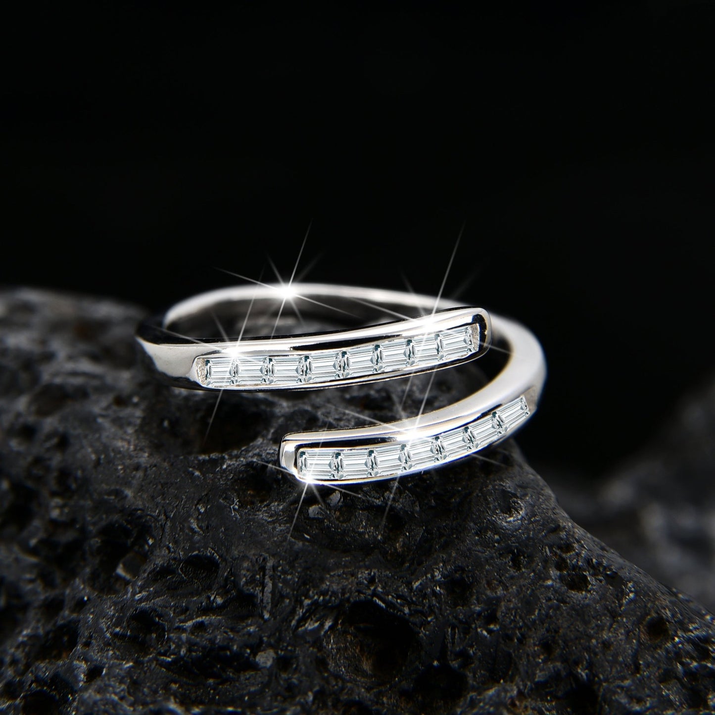 Simple design cubic zirconia open ring - jewelry - weilin.com