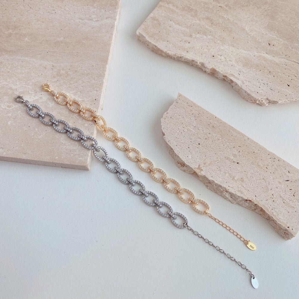 Sterling silver micro - inlaid zircon and full diamond pig nose hollow bracelet - jewelry - weilin.com