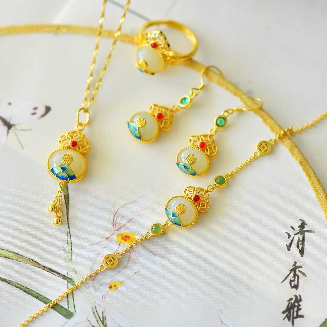 Traditional Handcrafted Silver Hetian Jade Continuous Fortune Gourd Set - Jewelry Weilin