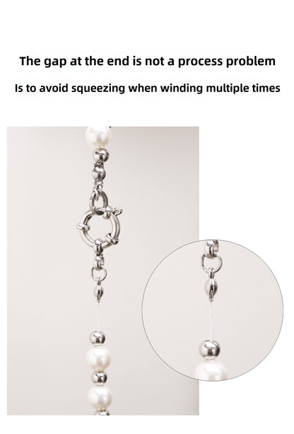 Pearl necklaces and bracelets