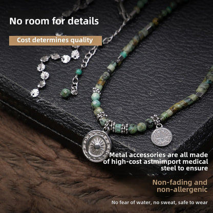 Green Dreamy Pendant Necklace