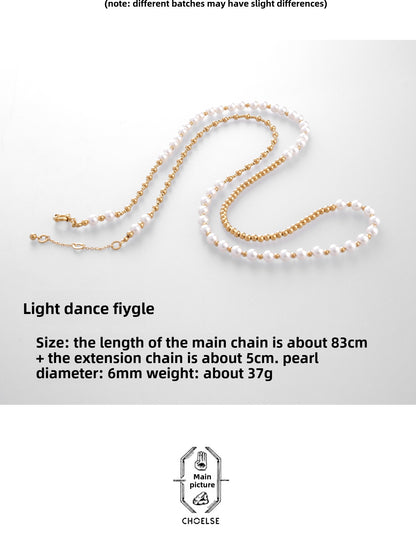 Pearl necklaces and bracelets