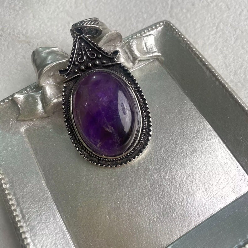 Vintage Egg Pendant - jewelry - weilin.com