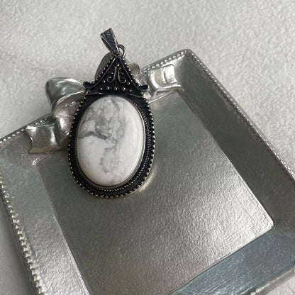 Vintage Egg Pendant - jewelry - weilin.com