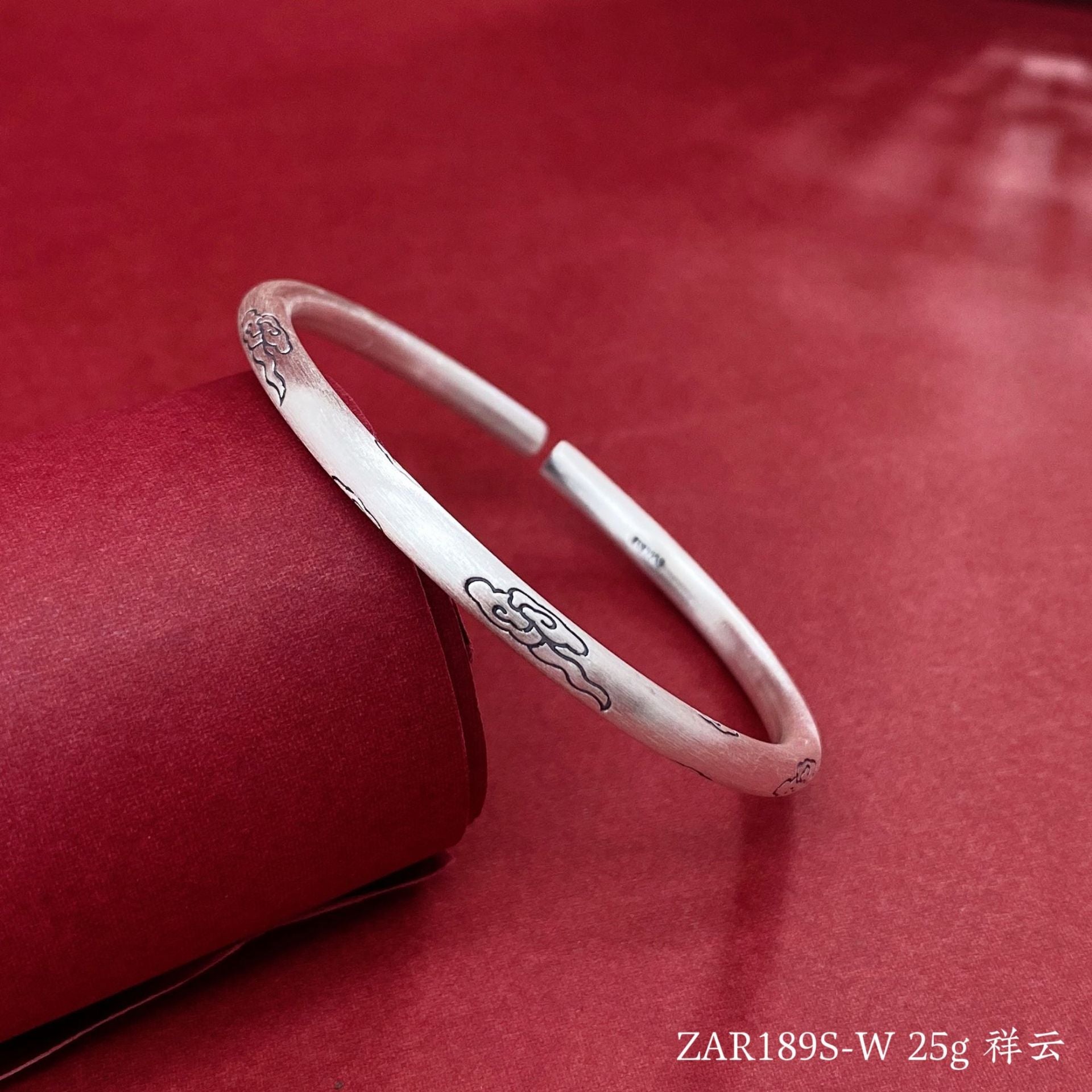 Vintage Lucky Cloud Four - Leaf Clover Sterling Silver Bracelet - jewelry - weilin.com