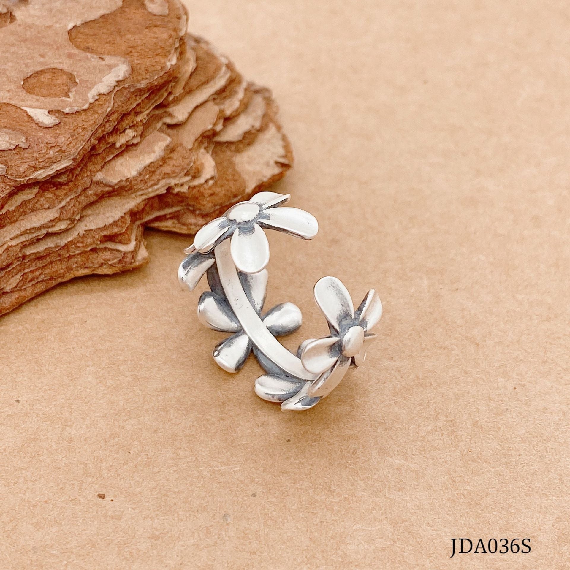 Vintage open flower ring - jewelry - weilin.com