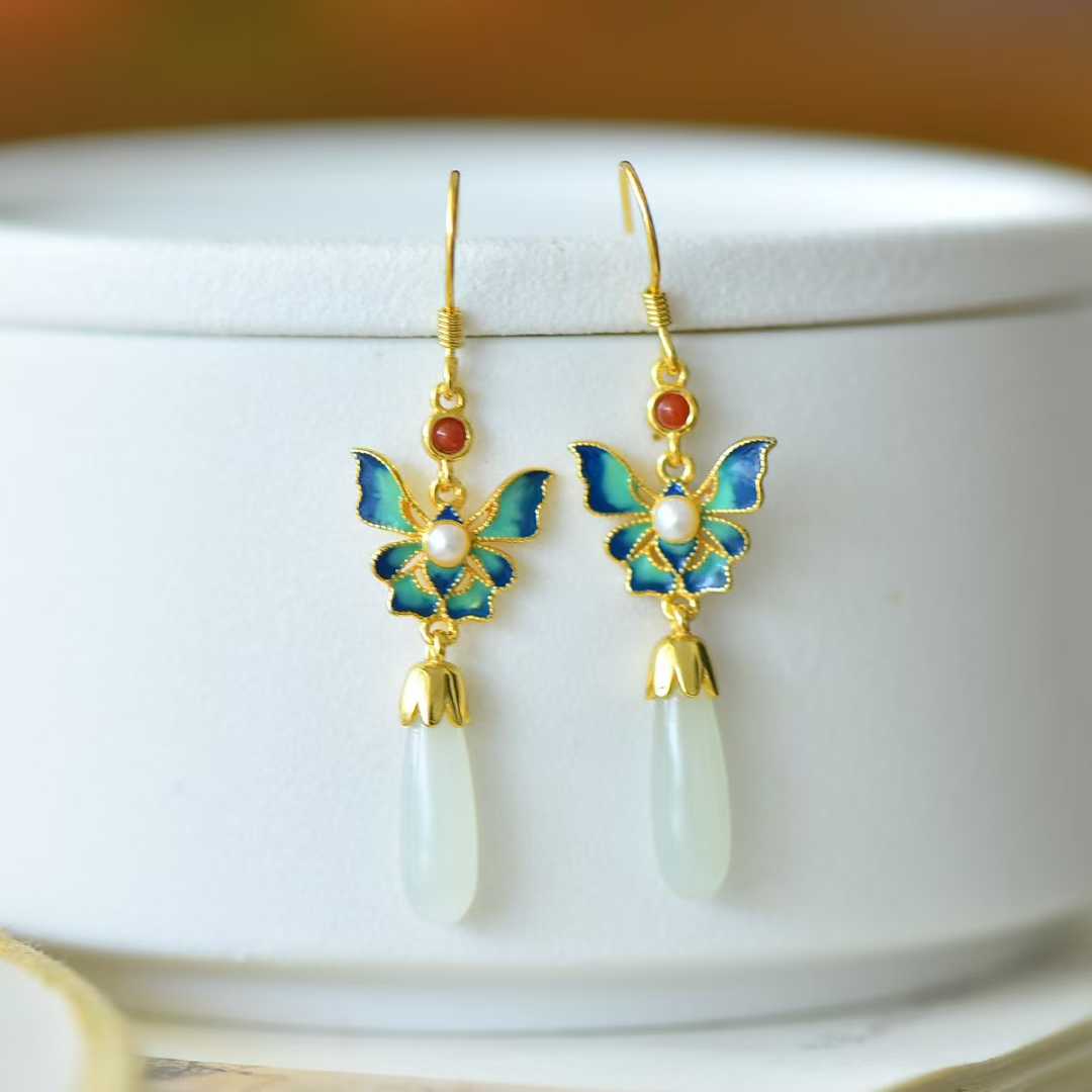 Vintage - Style Silver Inlaid Hetian Nephrite "Butterfly Dancing Gracefully" Jewelry Set - jewelry - weilin.com