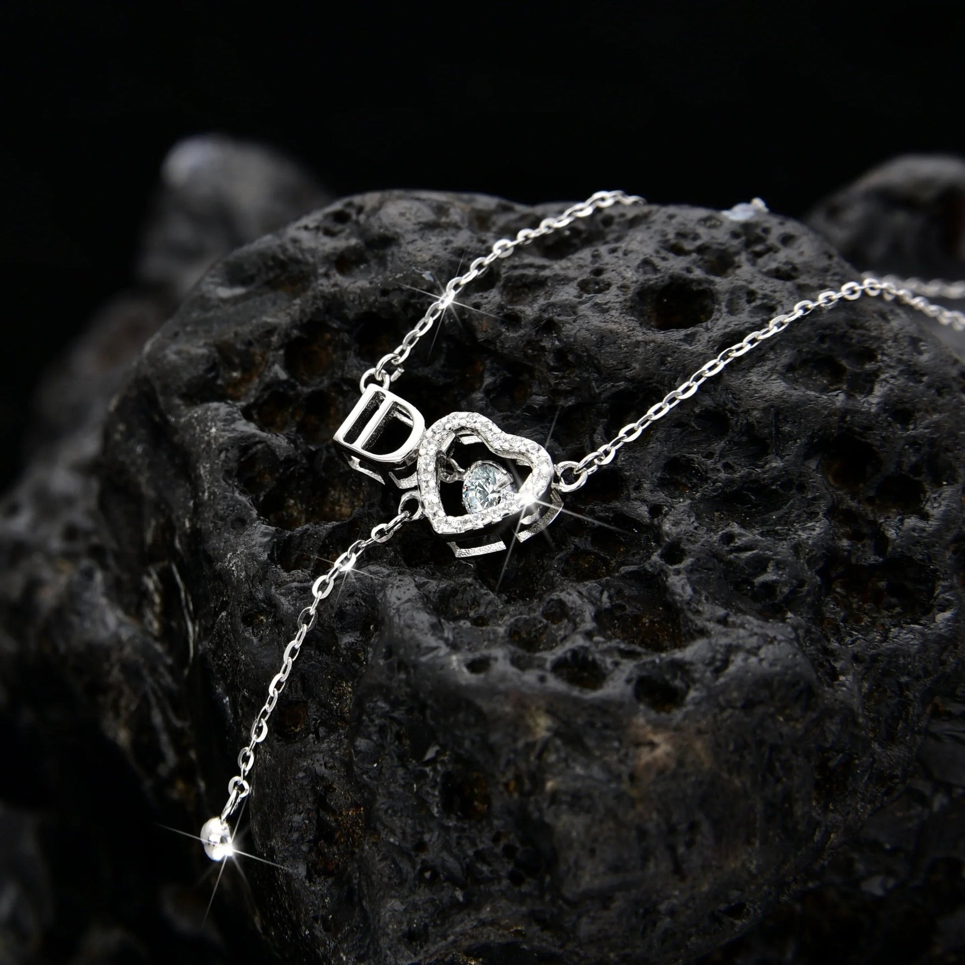 Women's exquisite zirconia ID letter heart necklace - jewelry - weilin.com