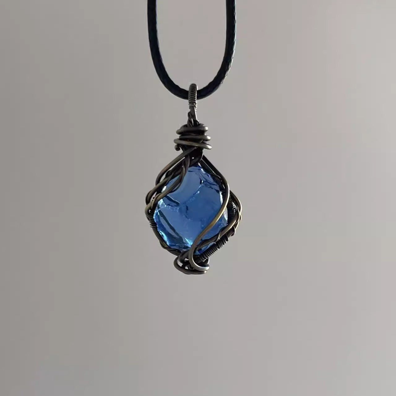 Wrapped blue protein crystal pendant necklace exquisite ornaments - jewelry - weilin.com